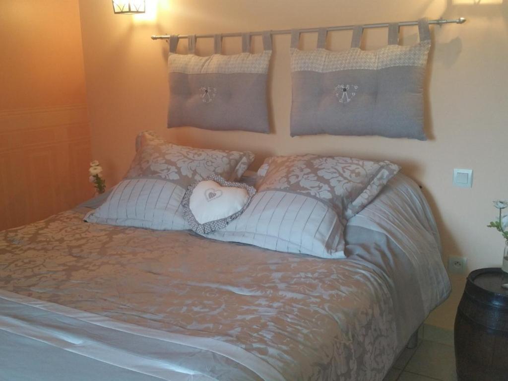 Le Logis Du Livier Hotel Saint-Georges-sur-Layon Bagian luar foto